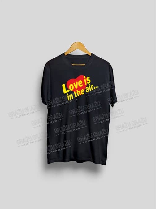 Meilės marškinėliai Love is